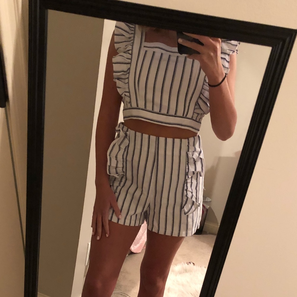 2 Piece Set - image 1